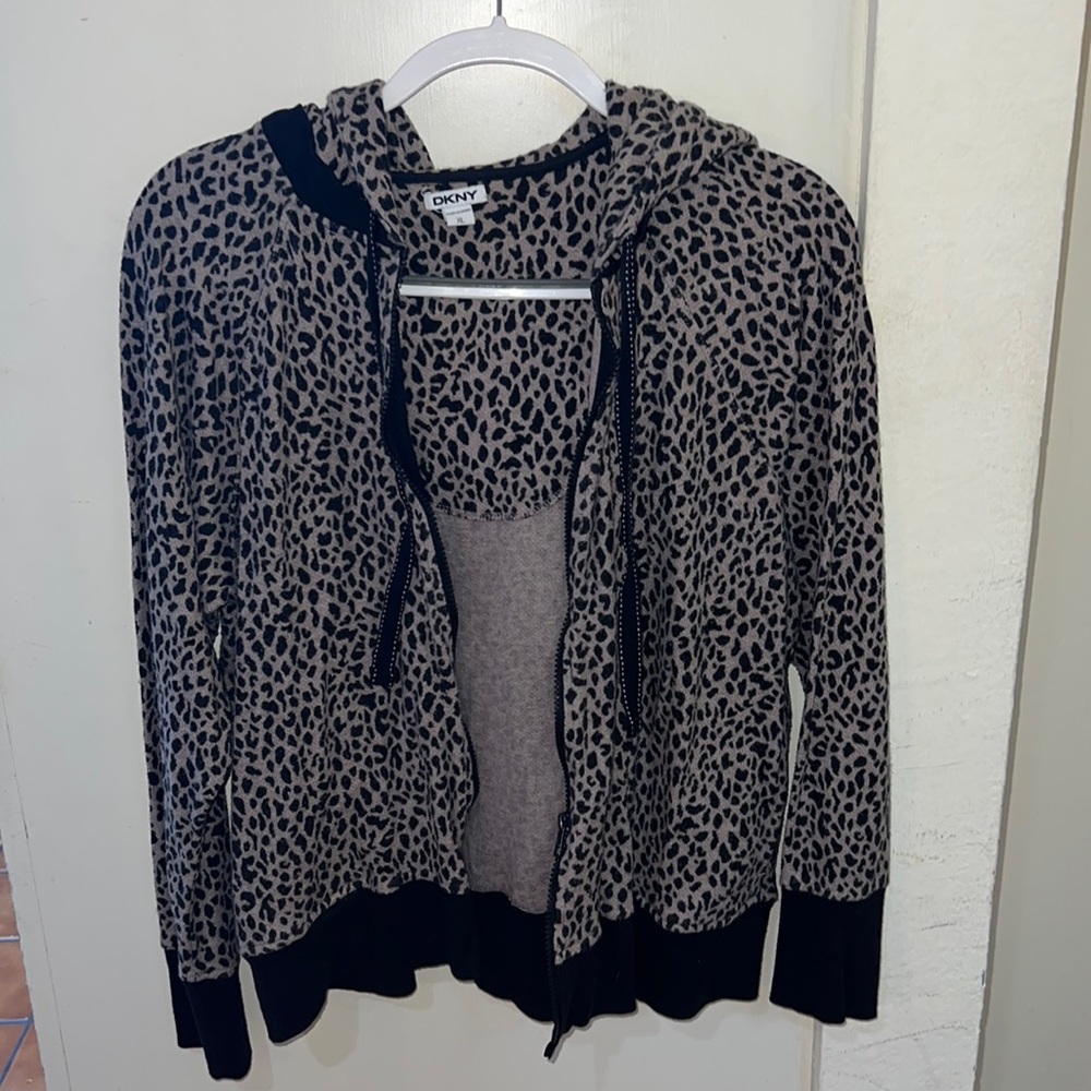 DKNY LEOPARD 🐆 HOODIE
